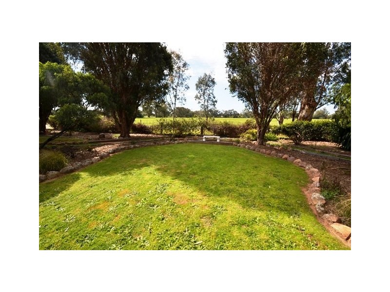 237 Ewings Road, Avenel VIC 3664