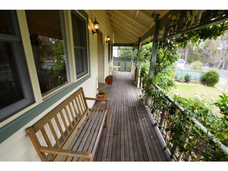 37 The Esplanade, Seymour VIC 3660