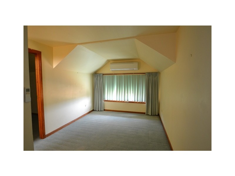 32 Monash Drive, Seymour VIC 3660