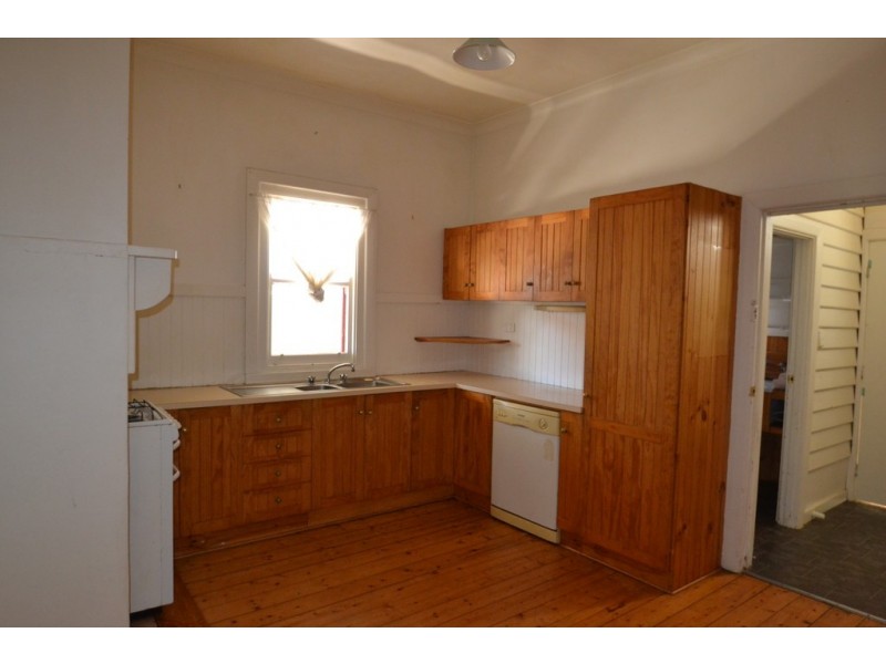 21 Park Street, Seymour VIC 3660