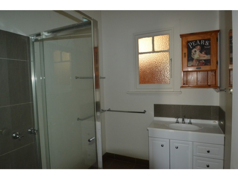 21 Park Street, Seymour VIC 3660