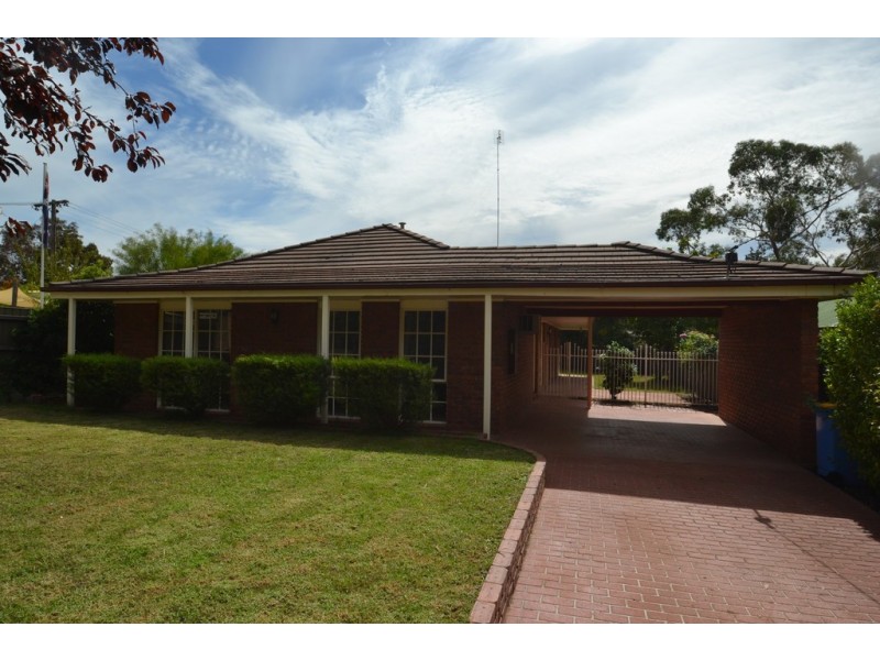 231 Anzac Ave, Seymour VIC 3660