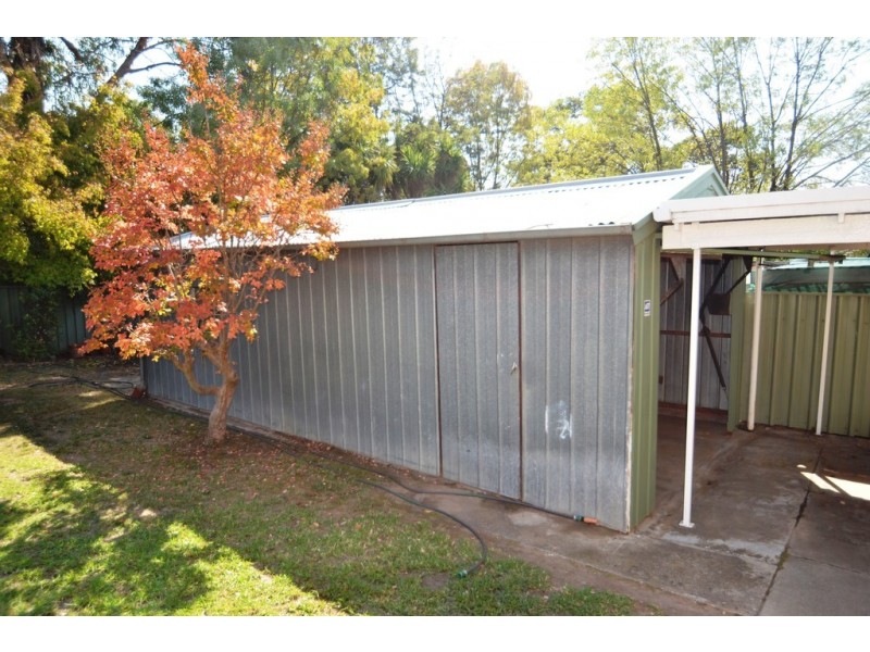 9 Loach Street, Seymour VIC 3660