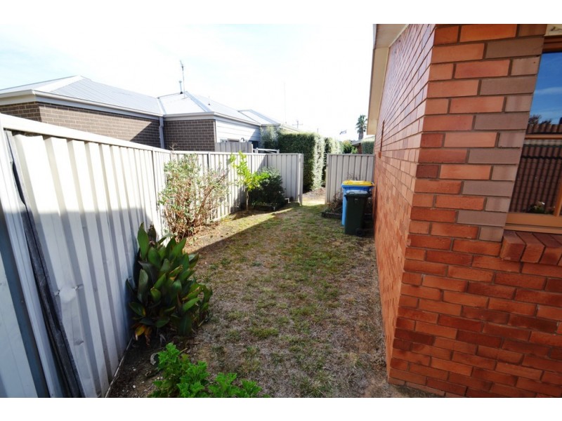 4/5 Butler Street, Seymour VIC 3660