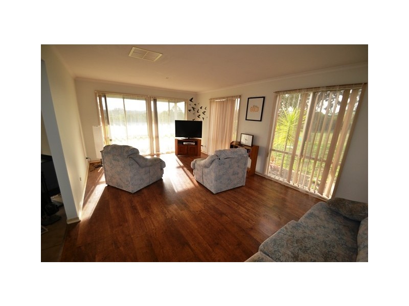 13 Roditis Avenue, Broadford VIC 3658