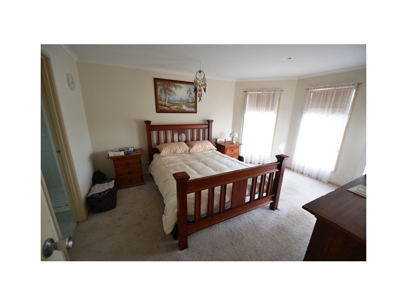 13 Roditis Avenue, Broadford VIC 3658