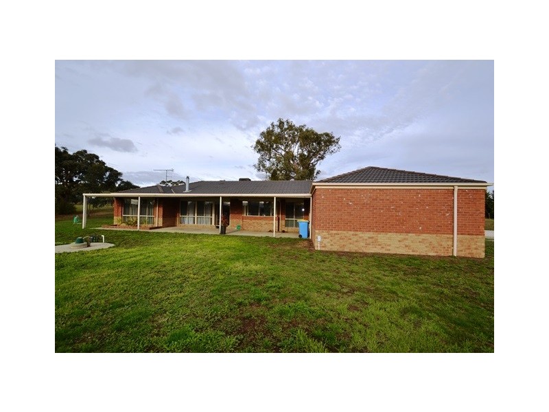 13 Roditis Avenue, Broadford VIC 3658