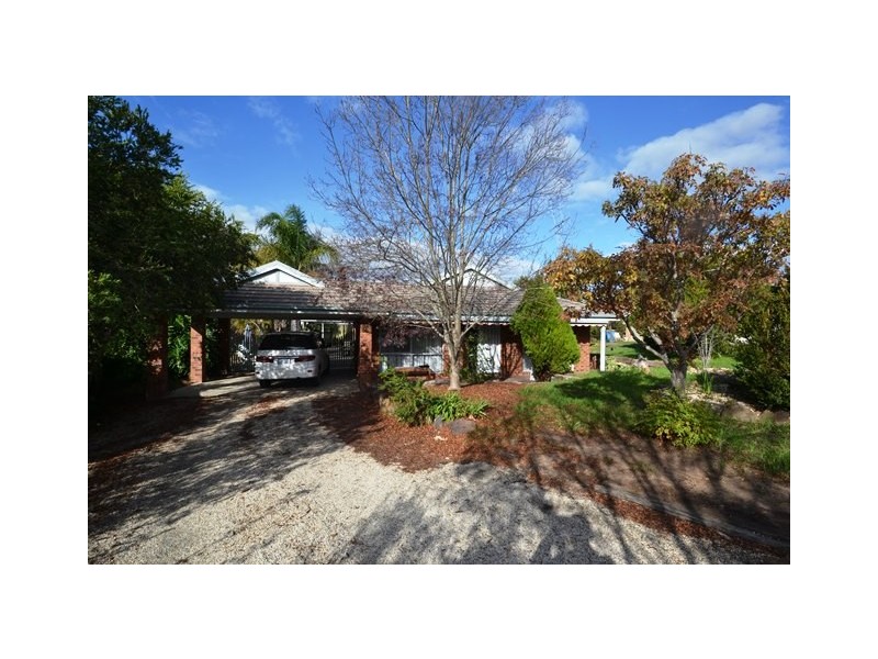 6 Creedon Court, Seymour VIC 3660