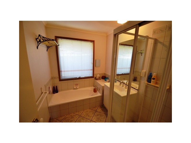 6 Creedon Court, Seymour VIC 3660