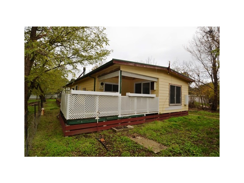 25 Bank Street, Avenel VIC 3664