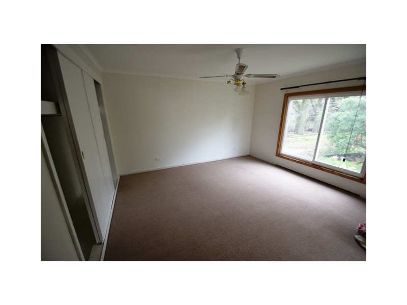 25 Bank Street, Avenel VIC 3664