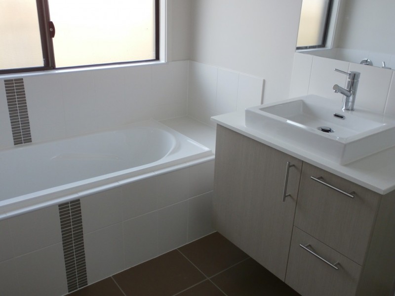 21 Limestone Crescent, Condon QLD 4815