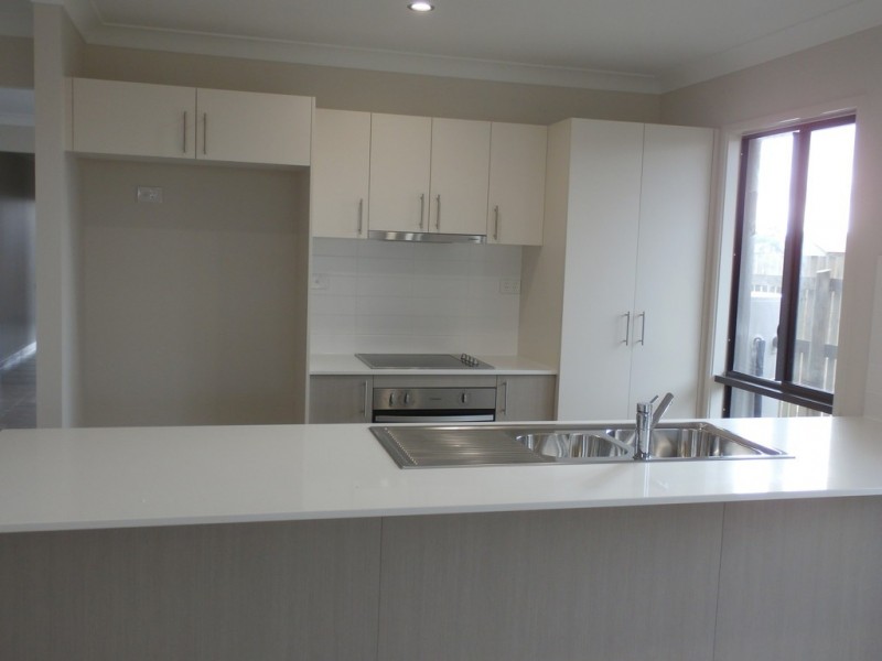 21 Limestone Crescent, Condon QLD 4815