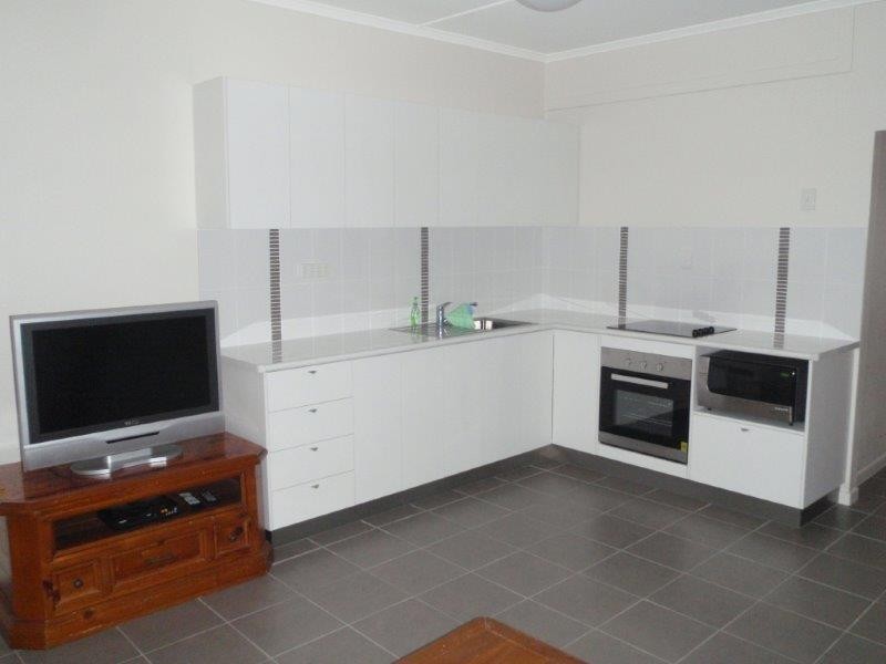 2/10 O’Reilly Street, Mundingburra QLD 4812