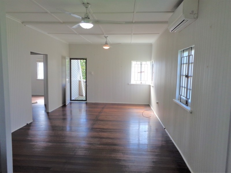 9 Fraire Street, Hermit Park QLD 4812