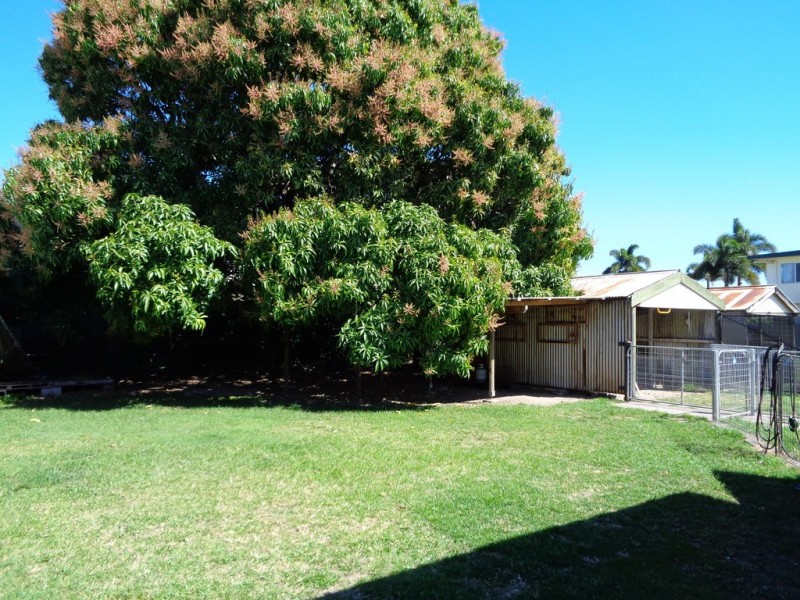 9 Fraire Street, Hermit Park QLD 4812