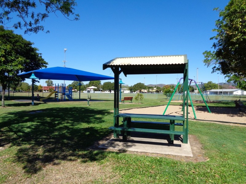 9 Fraire Street, Hermit Park QLD 4812