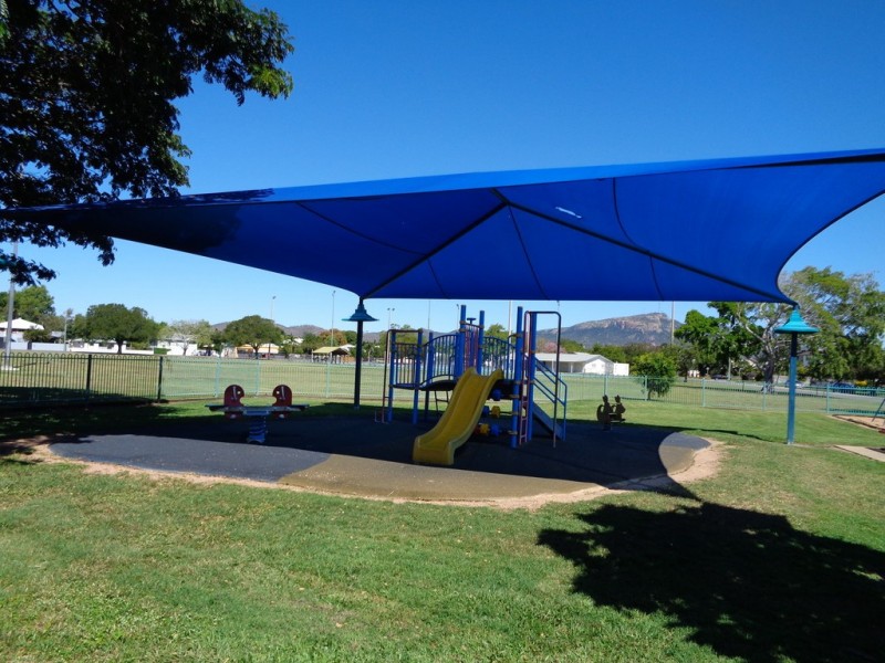 9 Fraire Street, Hermit Park QLD 4812