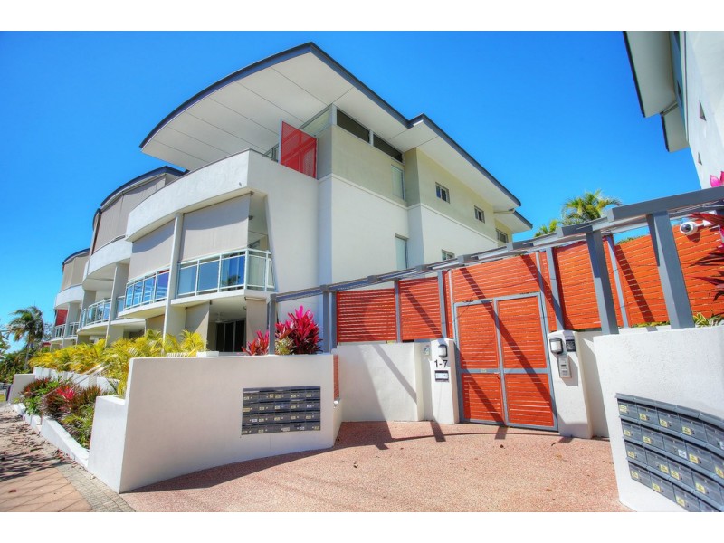 33/1-7 Gregory Street, North Ward QLD 4810