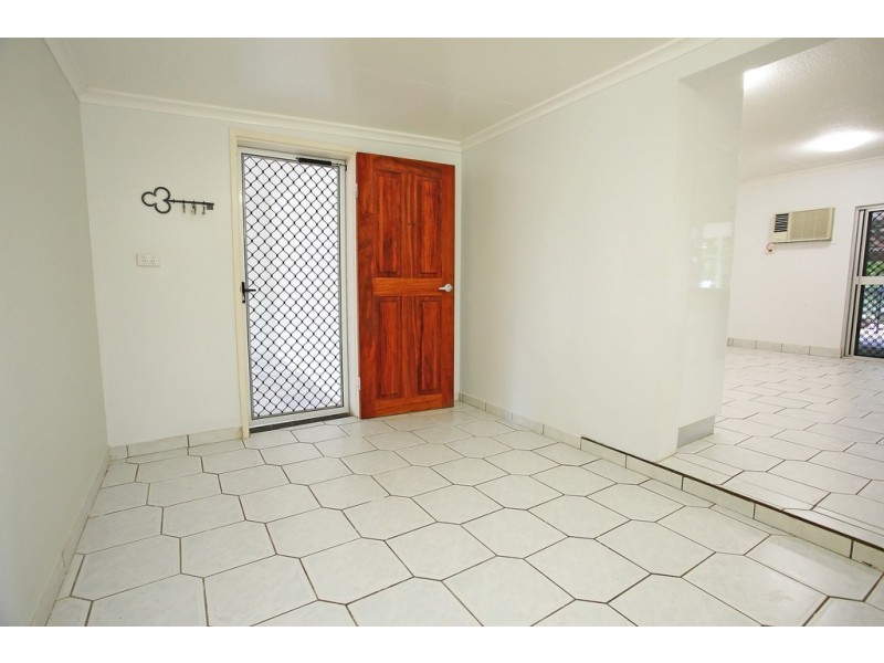 28 The Esplanade, Toolakea QLD 4818