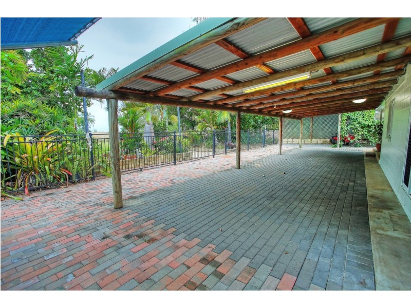 28 The Esplanade, Toolakea QLD 4818