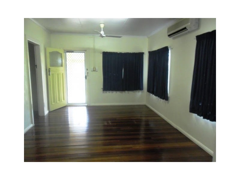 12 Barron Street, West End QLD 4810