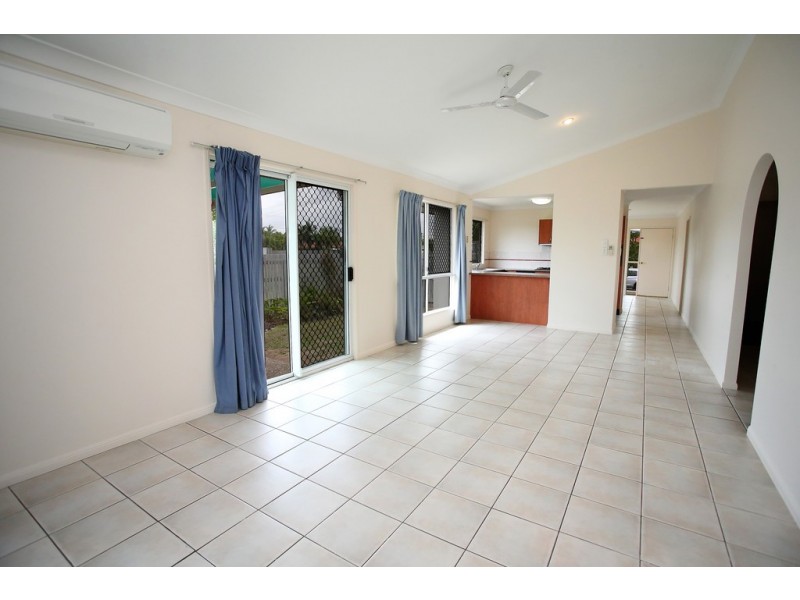 21 Daytona Drive, Kirwan QLD 4817