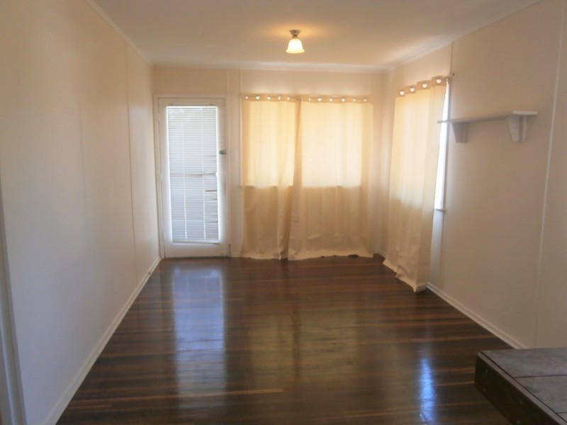 201 Hugh Street, Currajong QLD 4812