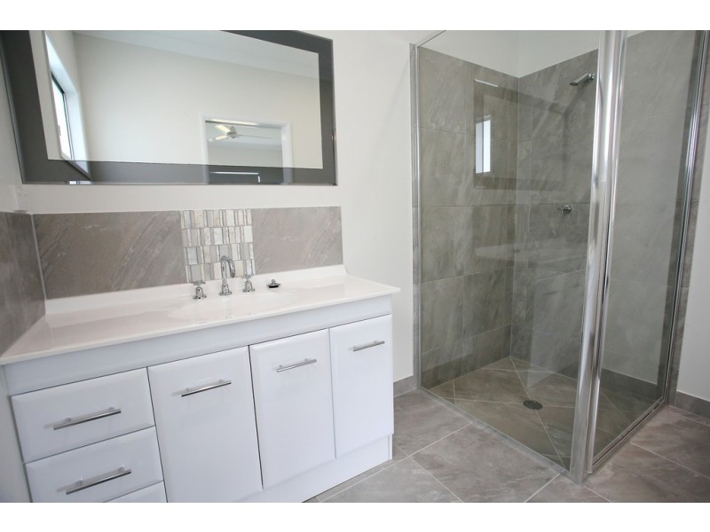 64 Champion Drive, Rosslea QLD 4812