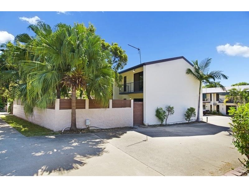 2/47 Warburton Street, North Ward QLD 4810