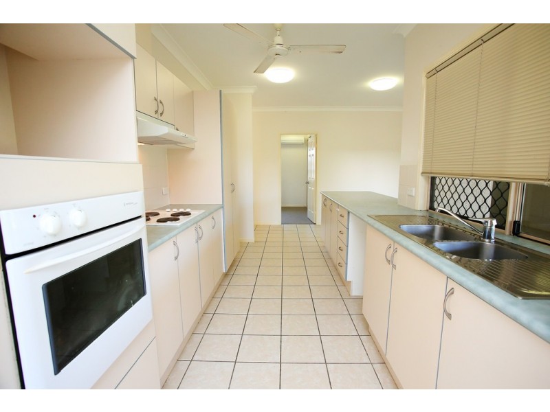 17 Lakeshore Circuit, Idalia QLD 4811