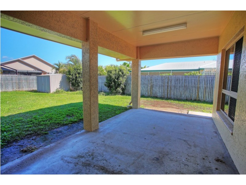 17 Lakeshore Circuit, Idalia QLD 4811