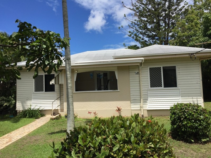 14 China Street, Mundingburra QLD 4812