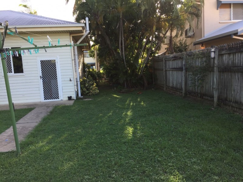 14 China Street, Mundingburra QLD 4812