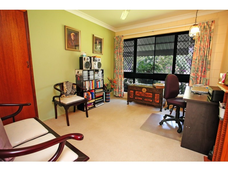 17 Chauncy Crescent, Douglas QLD 4814