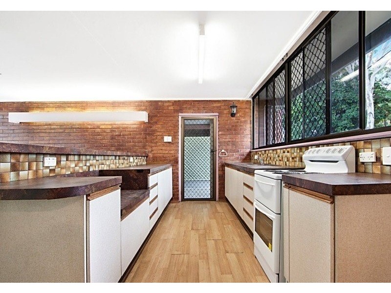 2/15 Lindeman Avenue, Cranbrook QLD 4814