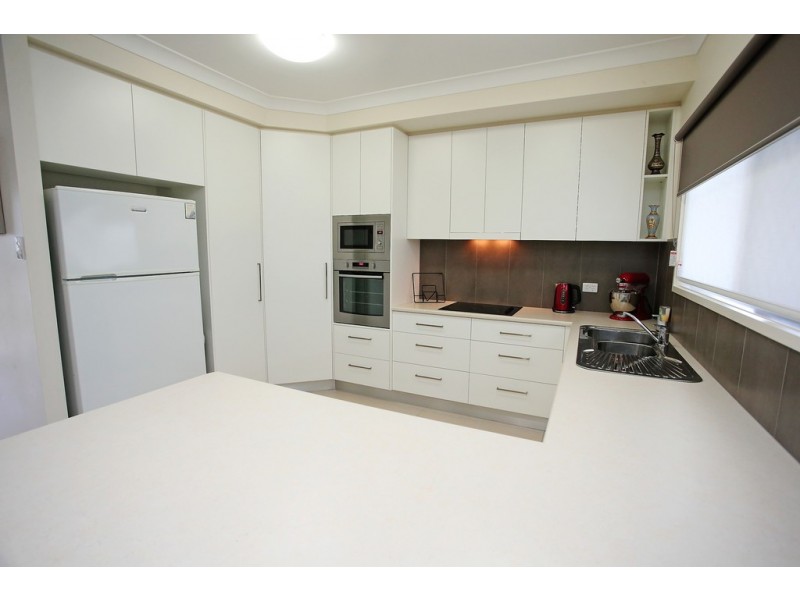 13 Yanuca Street, Burdell QLD 4818