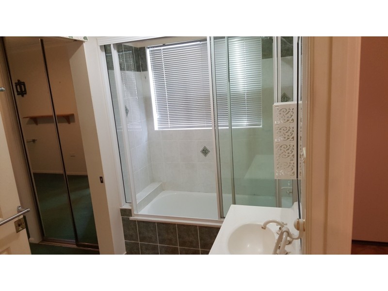 12 Rowers Lane, Douglas QLD 4814