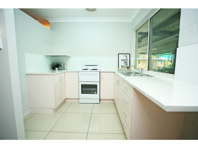 3 Santal Drive, Rasmussen QLD 4815