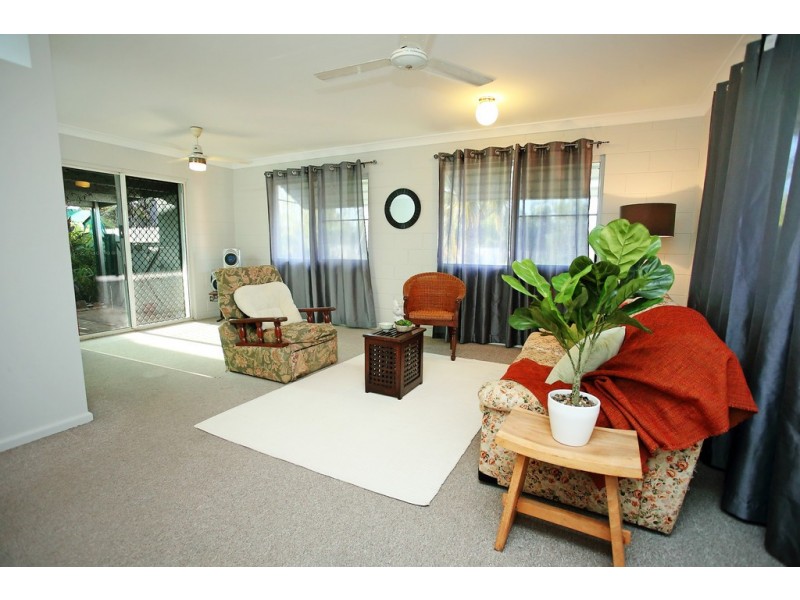3 Santal Drive, Rasmussen QLD 4815