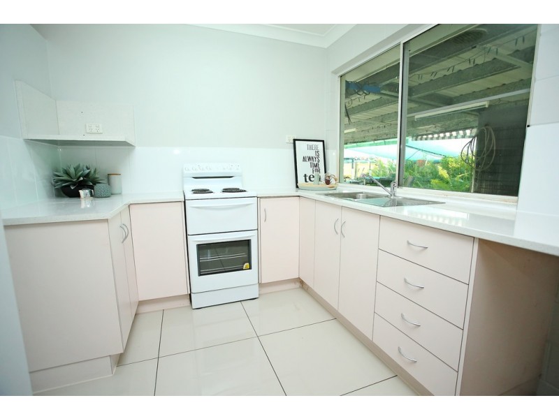 3 Santal Drive, Rasmussen QLD 4815