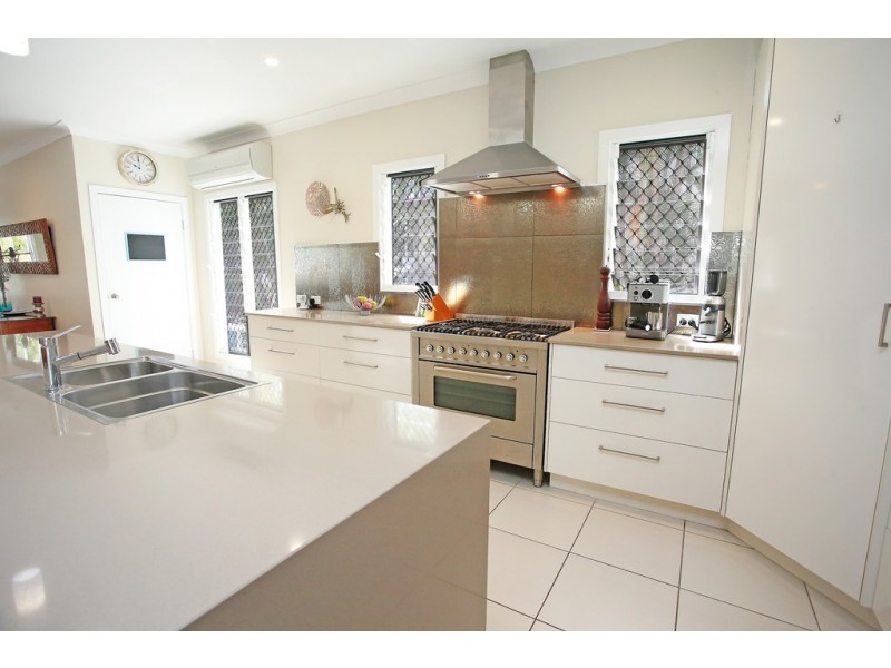 38 Evans Street, Belgian Gardens QLD 4810