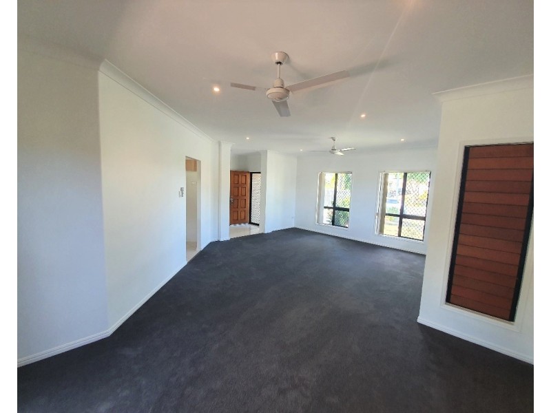 2 Estuary Parade, Douglas QLD 4814