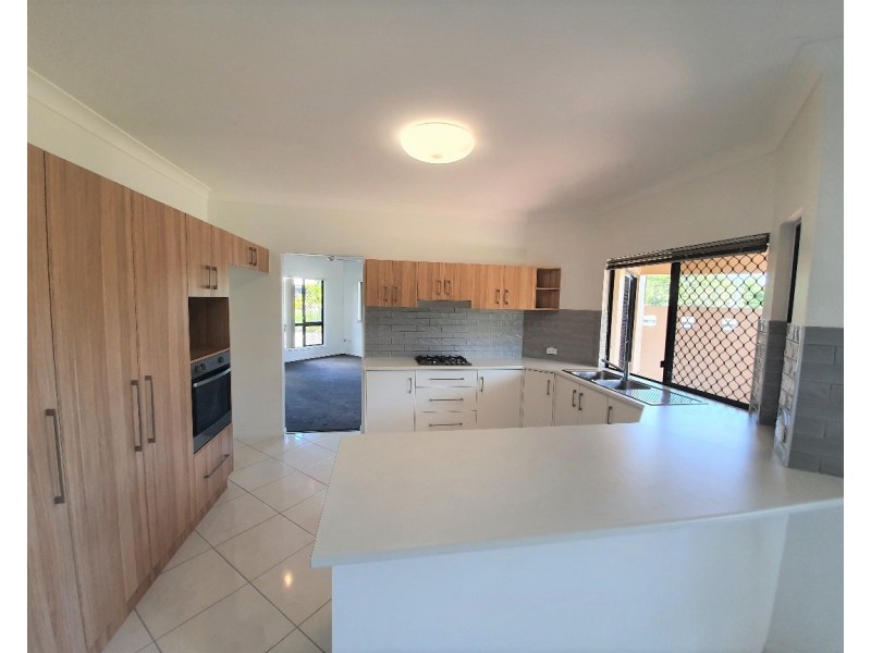 2 Estuary Parade, Douglas QLD 4814
