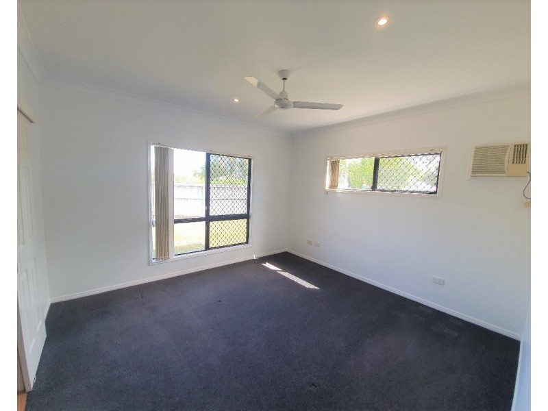2 Estuary Parade, Douglas QLD 4814