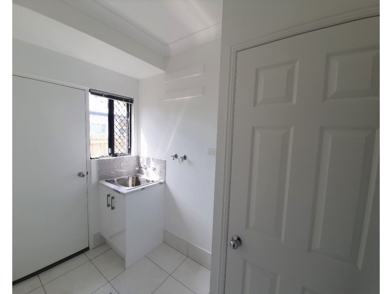 2 Estuary Parade, Douglas QLD 4814