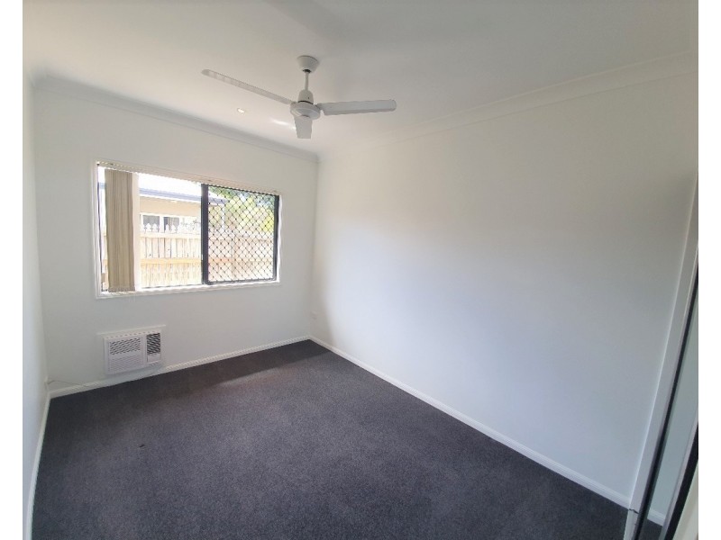 2 Estuary Parade, Douglas QLD 4814