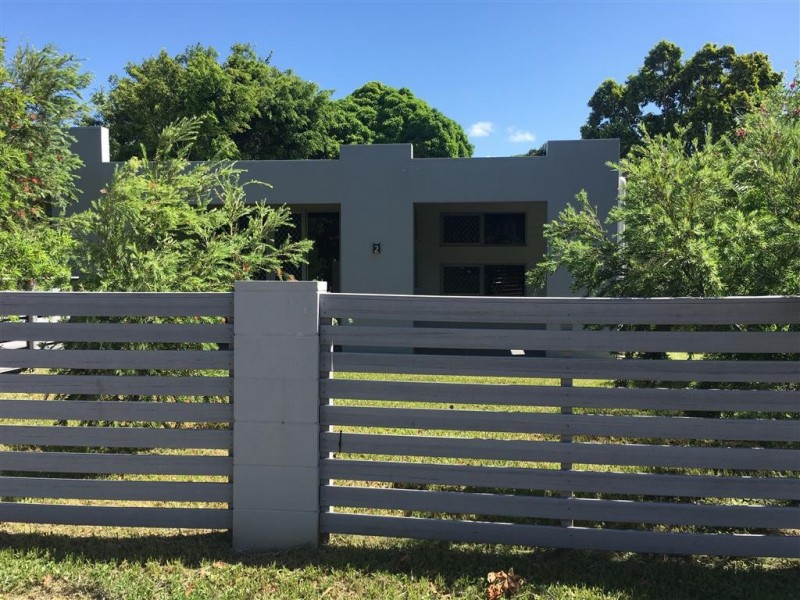 42 Ackers Street, Hermit Park QLD 4812