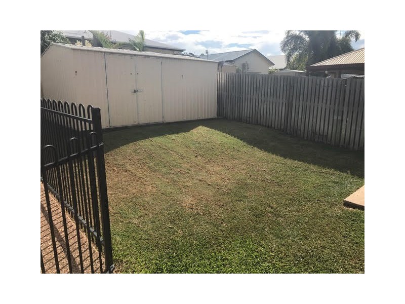 9 Monaro Circuit, Mount Louisa QLD 4814