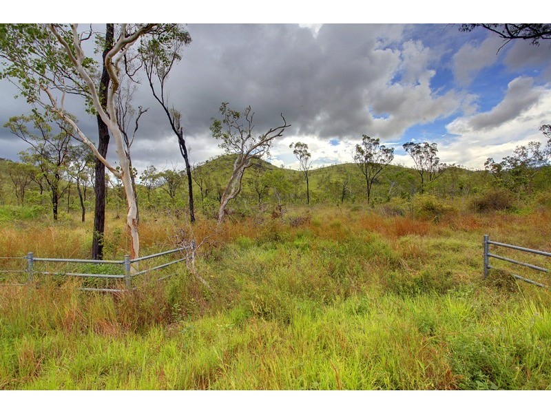 176 Chisholm Trail, Oak Valley QLD 4811